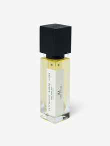 No.11. PATCHOULI · AMBER · MUSK